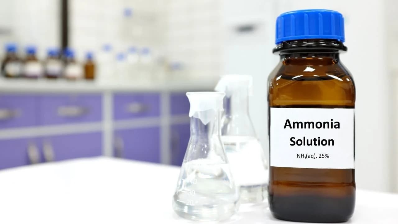 Posso rimuovere la pasta termica con l'ammoniaca?